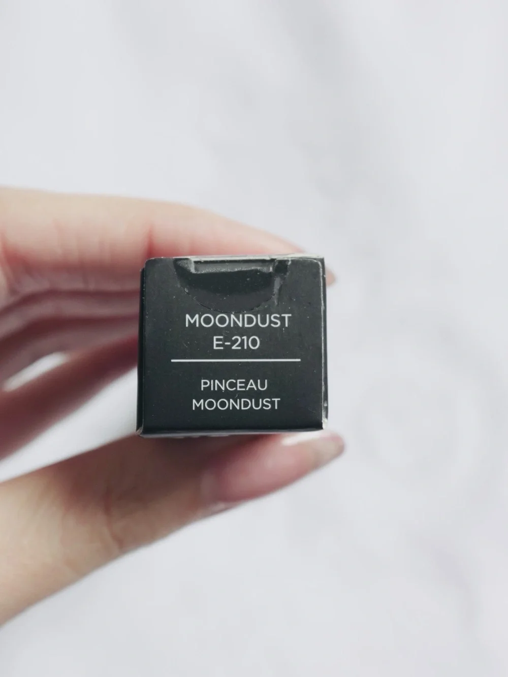 Urban Decay PRO MOONDUST BRUSH - E-210 - NIB